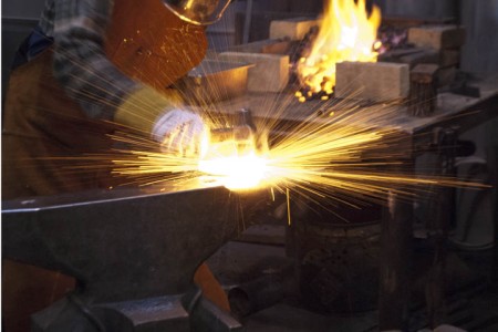 Here is the first blow of forge weld on the eye.