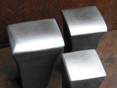 Close-Up showing Finely Filed Finish of the Faces